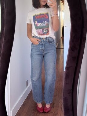Old Navy High-Waisted Barrel Ankle Jeans
